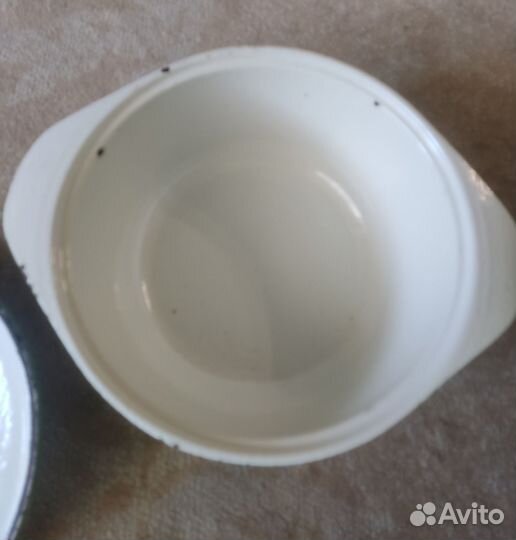 Кастрюля чугунная эмалированная СССР