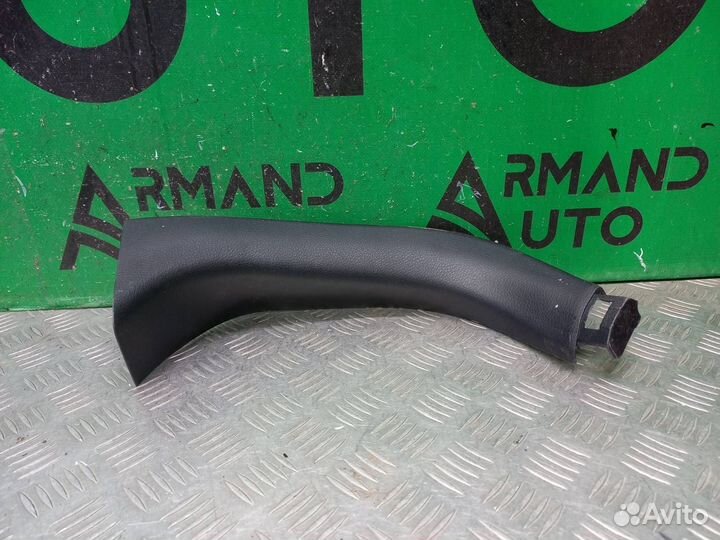 Обшивка двери багажника верхняя правая Toyota Rav4