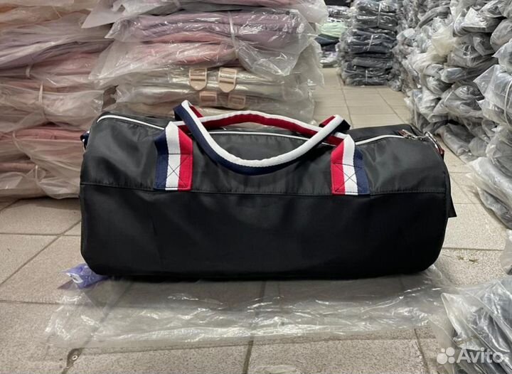 Сумка спортивная дорожная tommy hilfiger