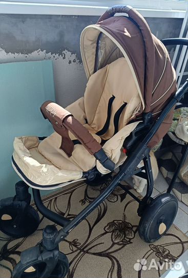 Коляска 3 в 1 с автолюлькой