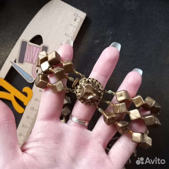 Вмнтажные бусы из люцита СССР