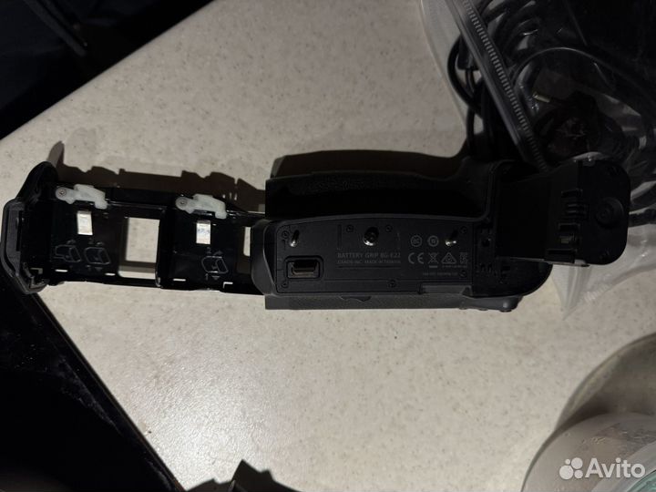 Canon BG-E22 battery grip