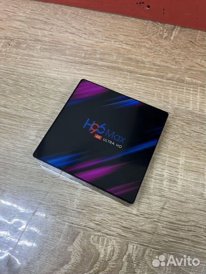 Смарт тв приставка H96 Max 4/64