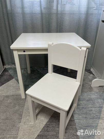 Детский стол и стул IKEA