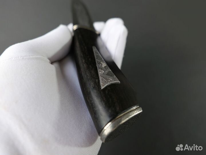 Нож с метеоритом