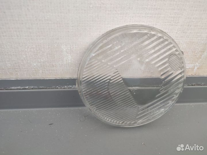 Стекло на фару bmw 5 e34