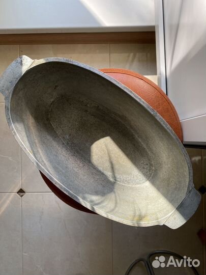 Формы, бачок, ложки, вилки