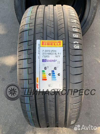 Pirelli P Zero PZ4 275/40 R22 107Y