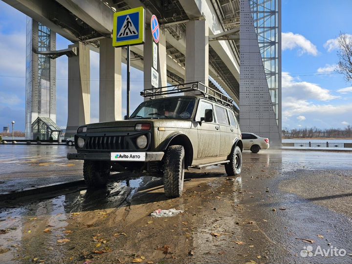 LADA 4x4 (Нива) 1.7 МТ, 2000, 100 000 км