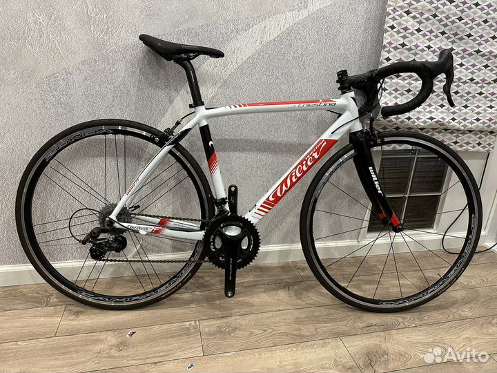 Шоссейный велосипед Wilier