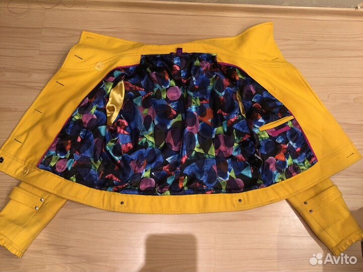 Пальто женское укороченное