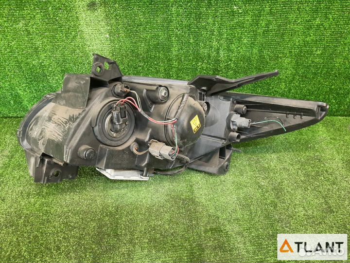 Фара передняя правая mazda MPV