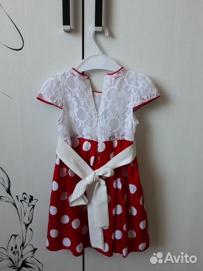 Платье праздничное