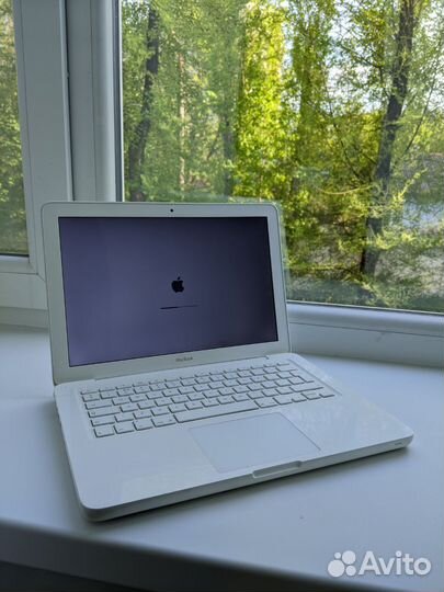 Apple MacBook 13 2010