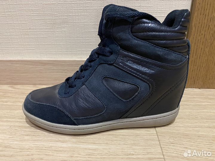 Полусапоги и ботинки женские