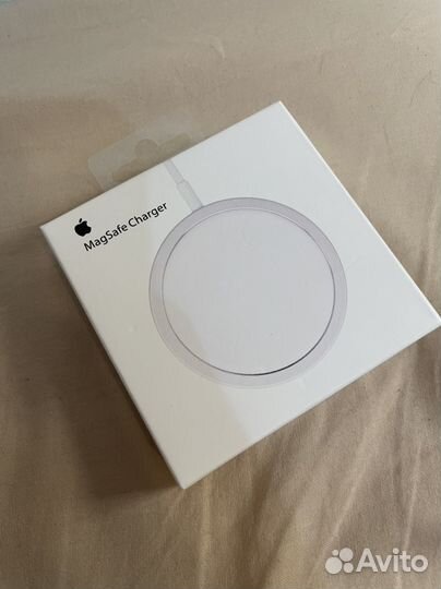 Беспроводная зарядка magsafe