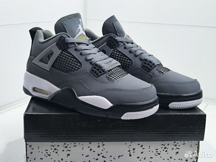 Кроссовки Nike air jordan 4