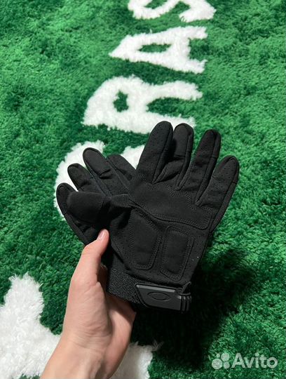 Перчатки Oakley
