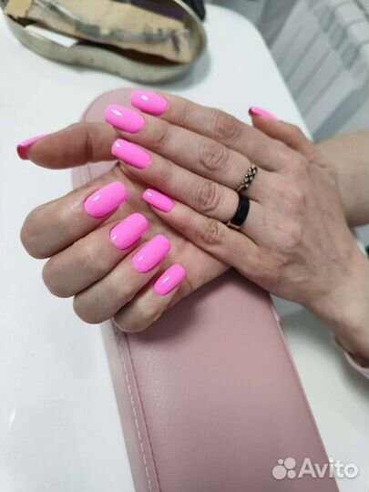 Маникюр и педикюр