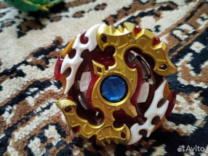 Волчки бейблейд