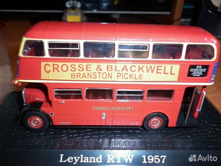 Коллекционная модель автобуса Leyland RTW 1957