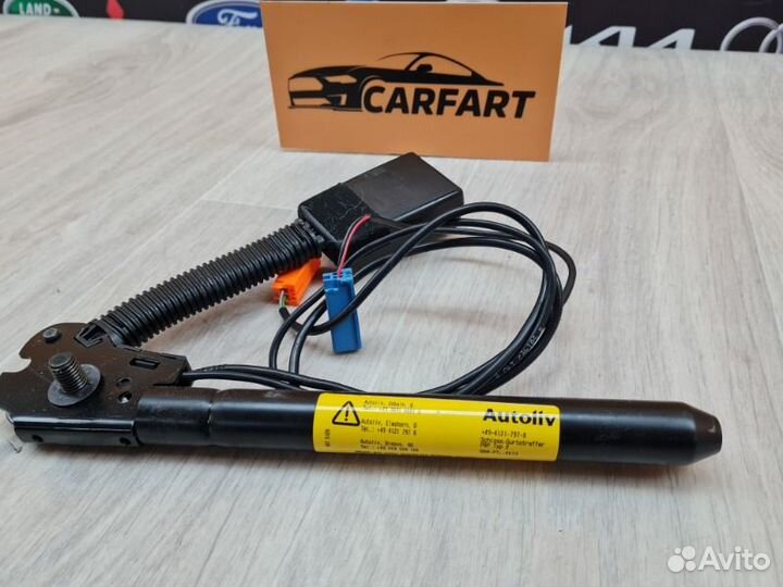 Замок ремня безопасности передний правый Land