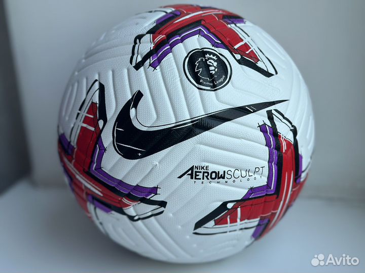 Футбольный мяч