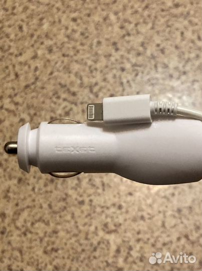 Зарядное устройство для телефона