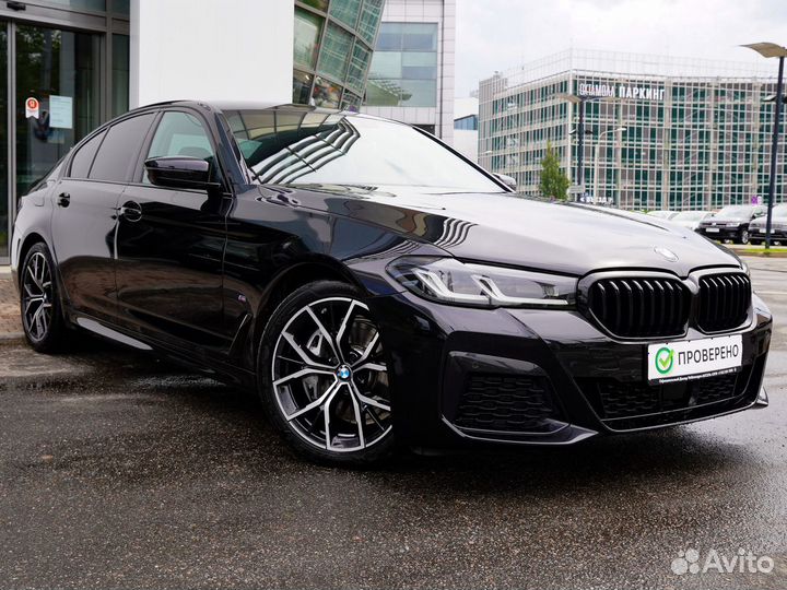BMW 5 серия 3.0 AT, 2022, 9 990 км