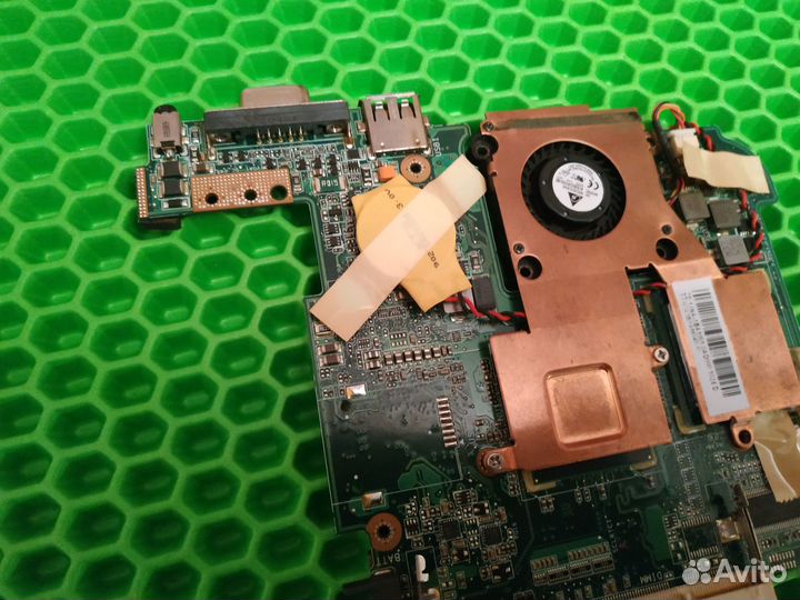 Нетбук (разбор, детали)