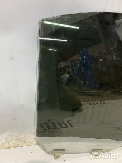 Стекло заднее правое Nissan Almera Classic B10