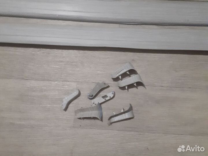 Плинтус напольный пластиковый б у цена за 6 шт