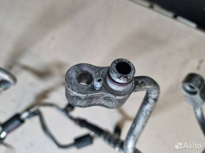 Трубка кондиционера Skoda Octavia (A5 1Z) 2004-2