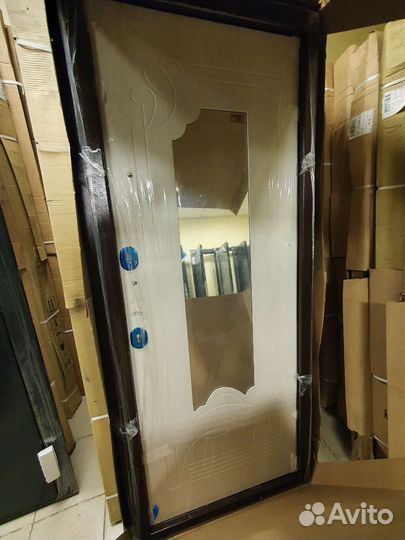 Входные двери со склада