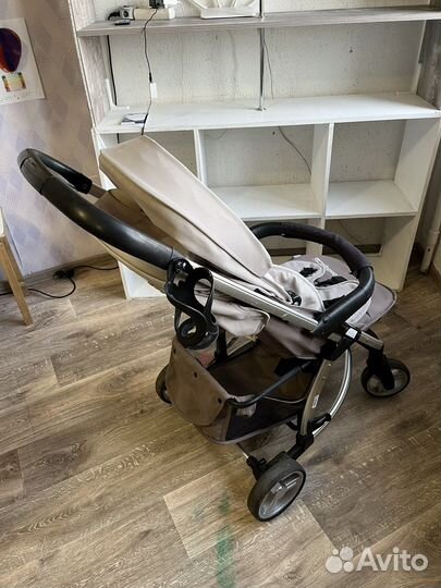 Коляска прогулочная