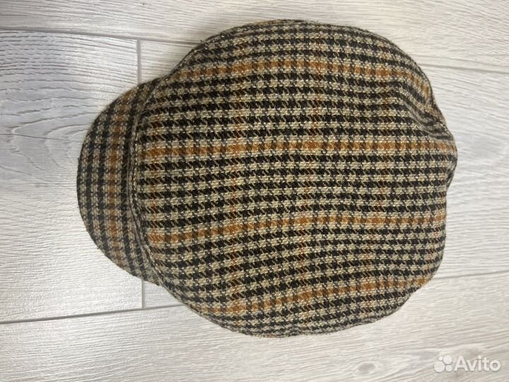 Женская кепка