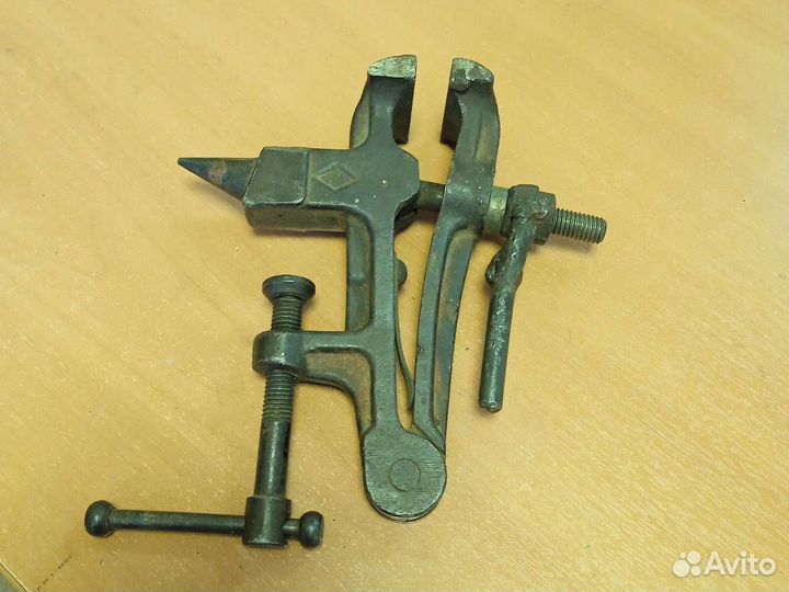 Тиски малые СССР