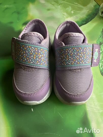 Кроссовки для девочки 22 размер