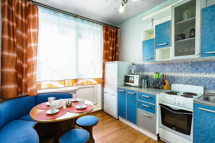 2-к. квартира, 65 м², 3/15 эт.