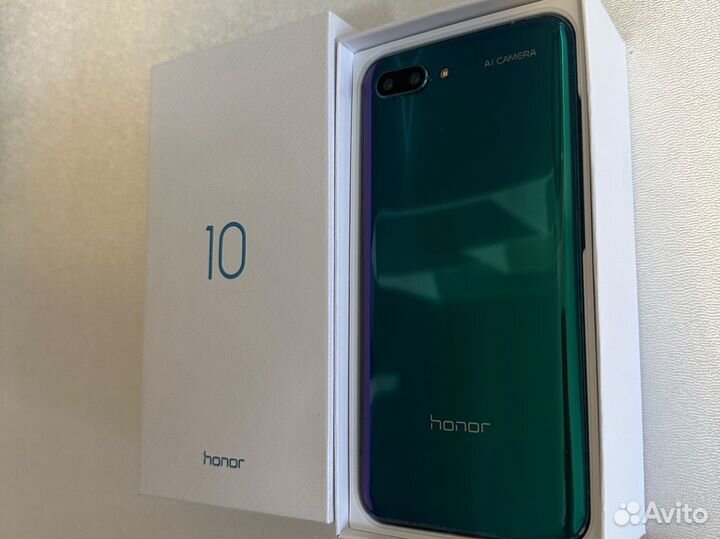 HONOR 10, 4/64 ГБ