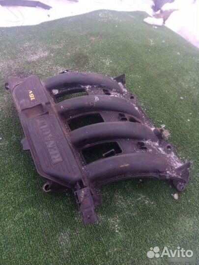 Впускной коллектор Renault Laguna 1999