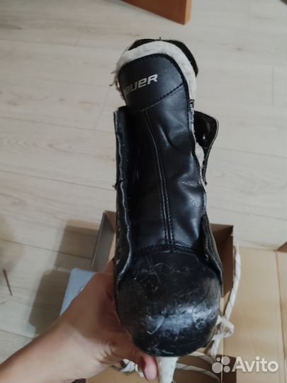 Хоккейные коньки bauer