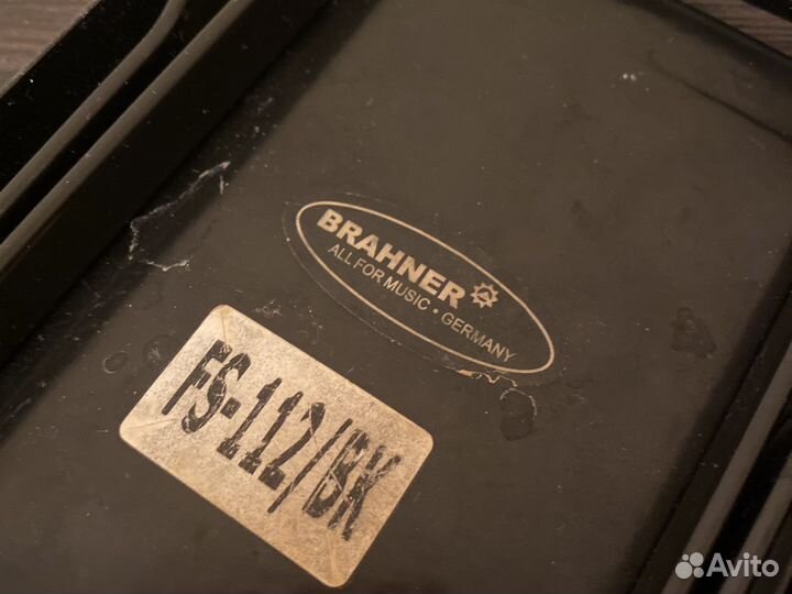 Подставка для ноги гитариста