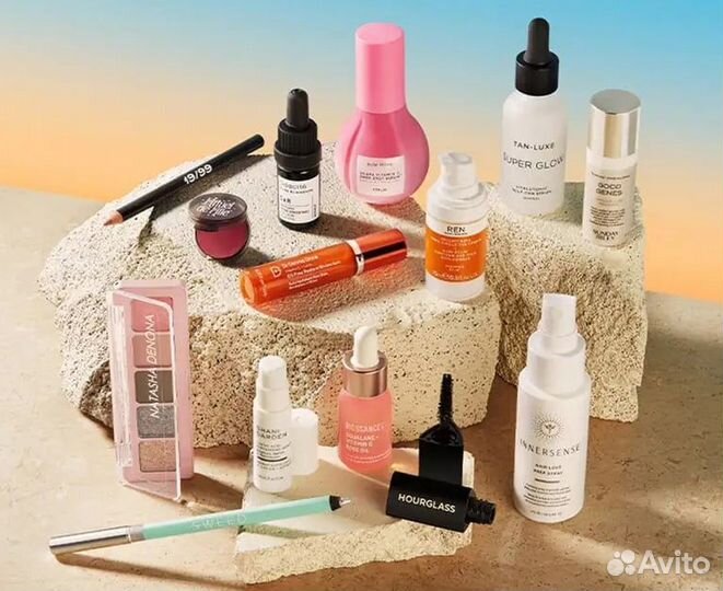 Бьюти бокс Cult Beauty Glow & Go Goody Bag 2023