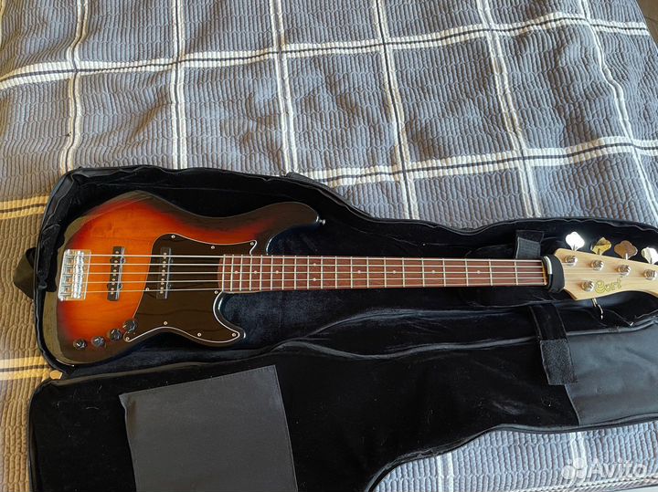 Бас гитара 5 струн Cort GB35jj