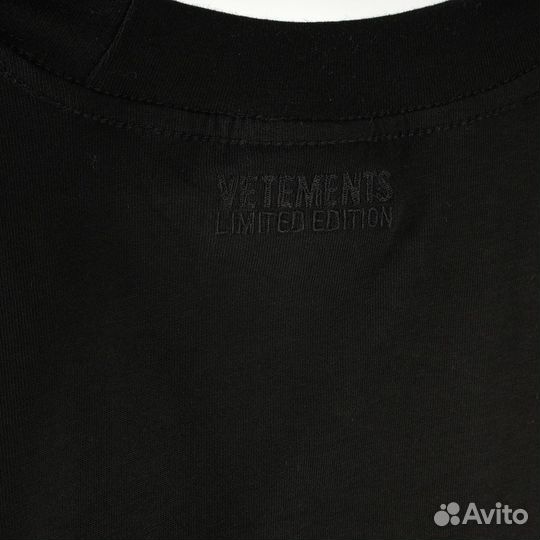 Футболка Vetements Pyramid