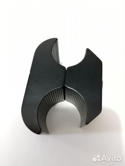 Крепление тормоза инвалидной коляски