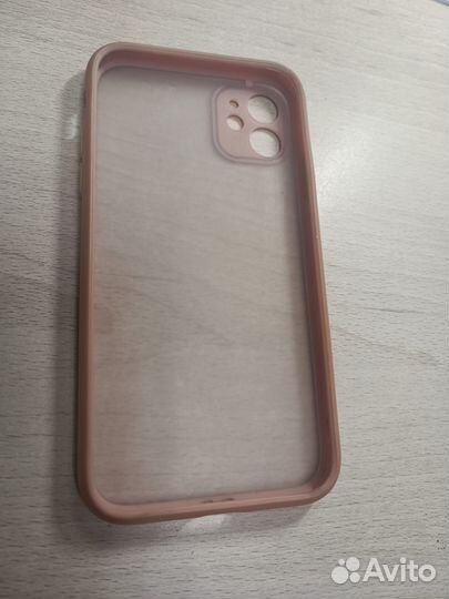 Чехол на iPhone 11