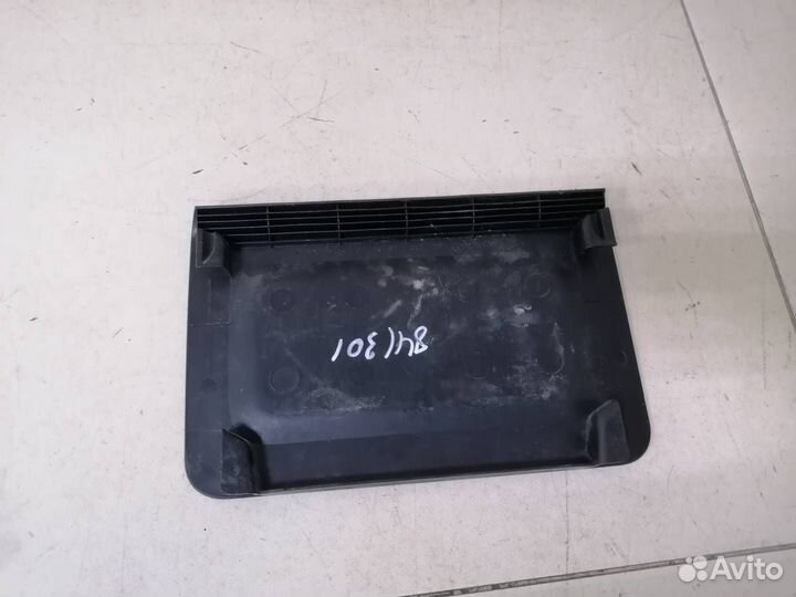 Накладка кузов внутри Skoda Rapid 2012-2020