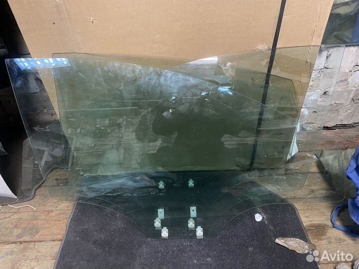 Дверные стёкла на корейца